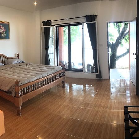 Hotel Paradise Beachfront Bungalows Ko Kradan Exterior foto