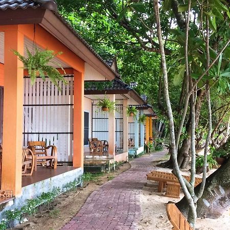 Hotel Paradise Beachfront Bungalows Ko Kradan Exterior foto