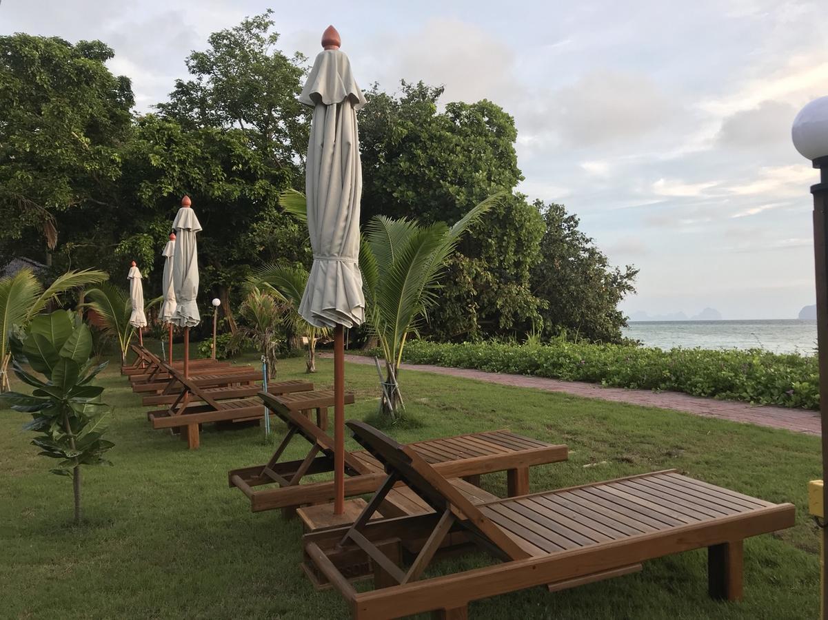 Hotel Paradise Beachfront Bungalows Ko Kradan Exterior foto